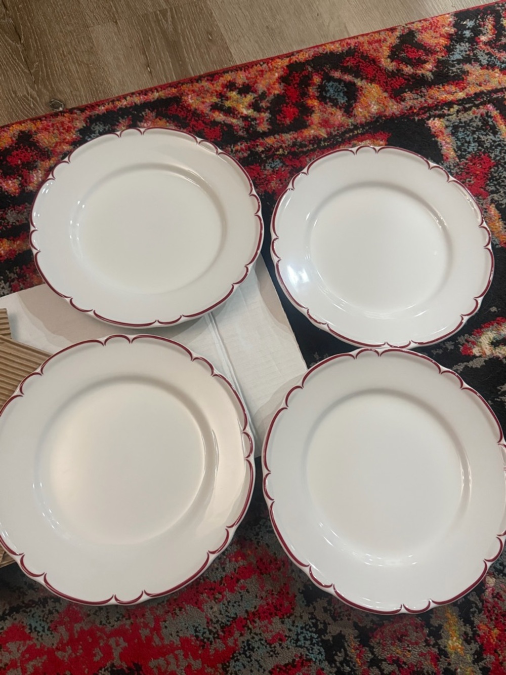 Pottery Barn Monique Lhuillier Nell Dinner Plates with Red Scalloped Rim - 4